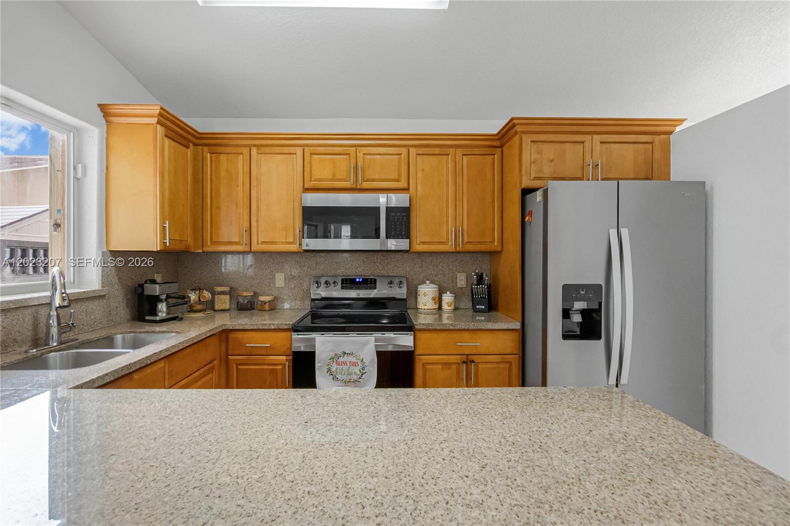 NAPOLES HOMES - Residential