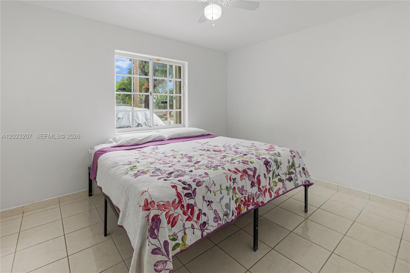 NAPOLES HOMES - Residential