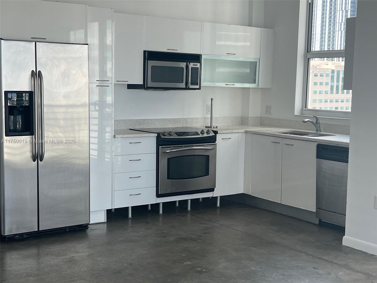 133 NE 2nd Ave 1601