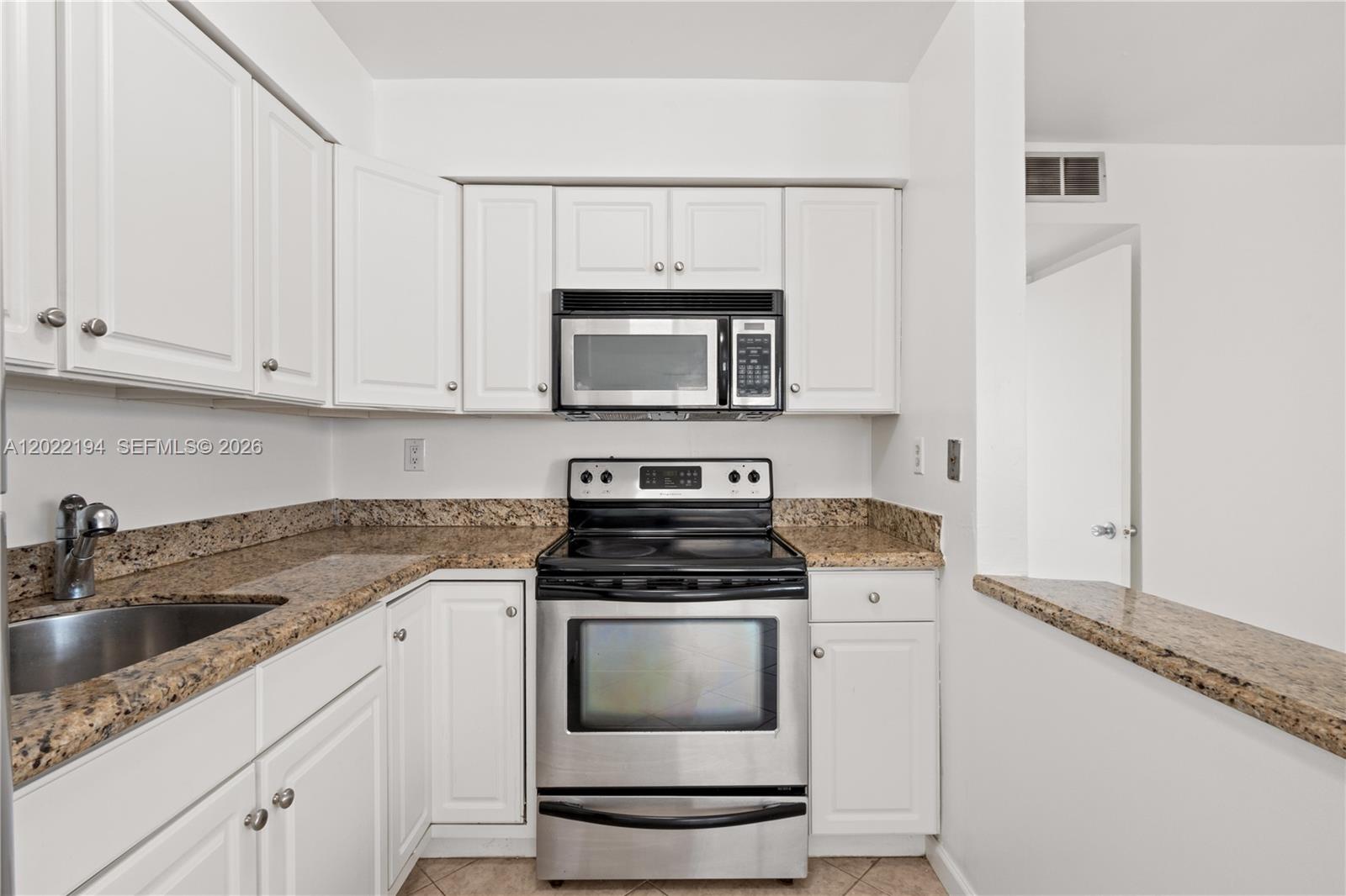AZUL AT KIMBERLY LAKE CON - Residential