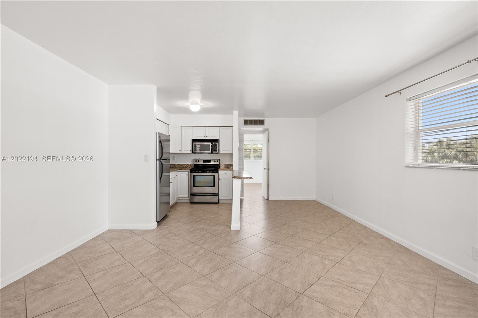 AZUL AT KIMBERLY LAKE CON - Residential