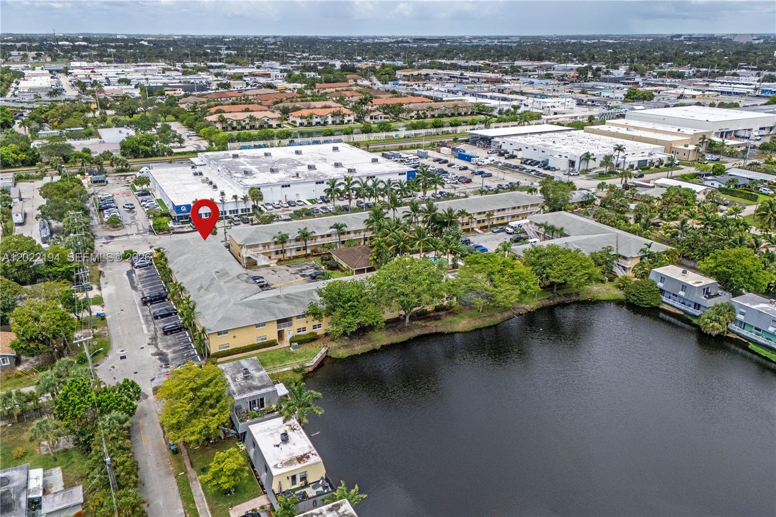 AZUL AT KIMBERLY LAKE CON - Residential