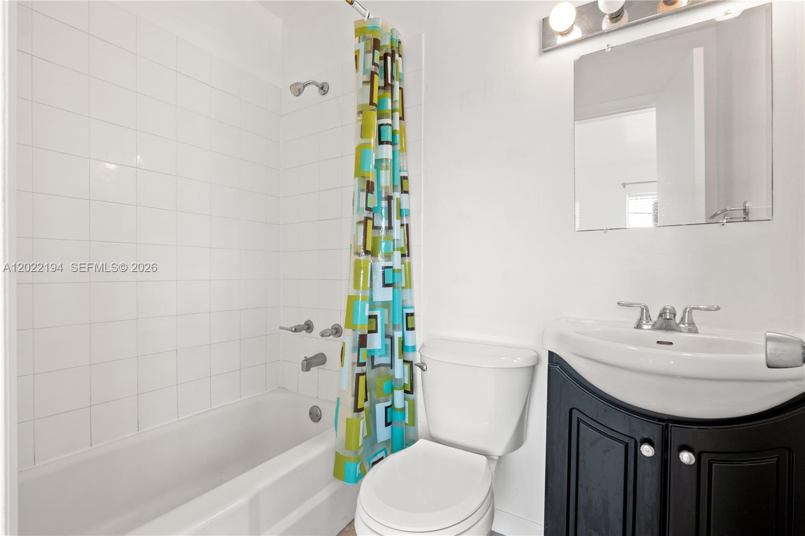 AZUL AT KIMBERLY LAKE CON - Residential
