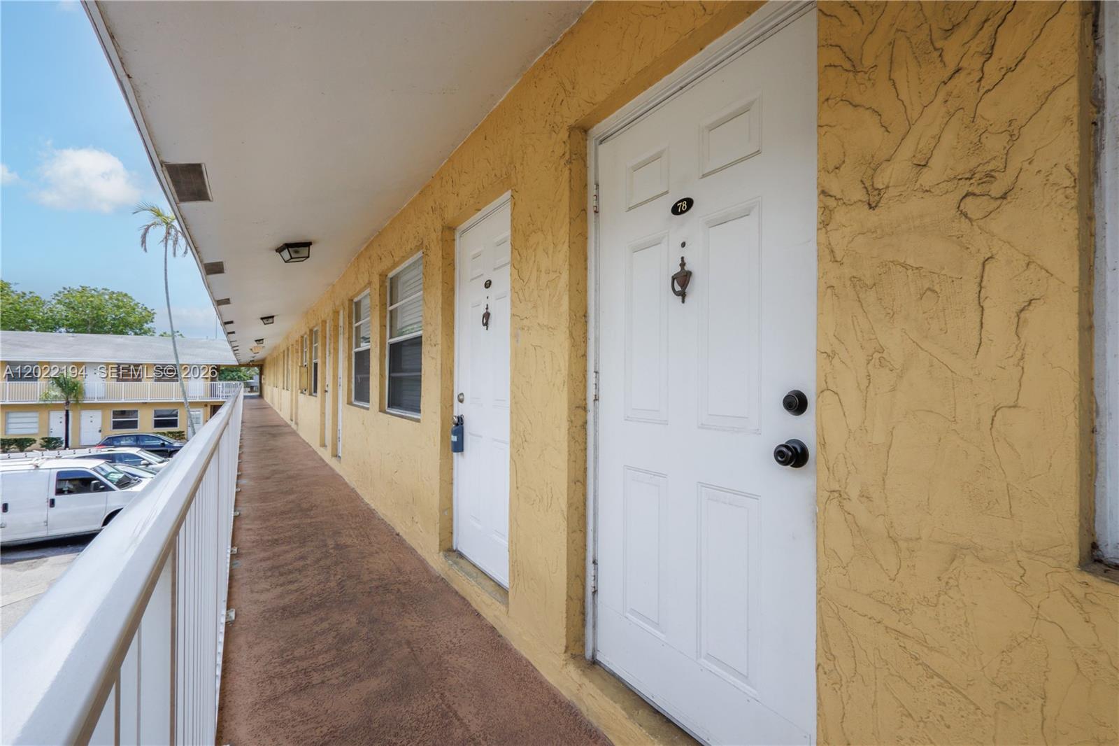 AZUL AT KIMBERLY LAKE CON - Residential