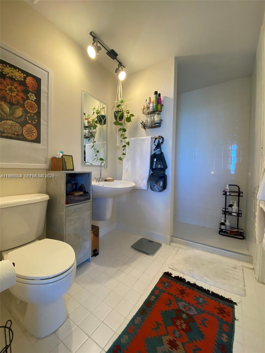 NEO CONDO - Residential