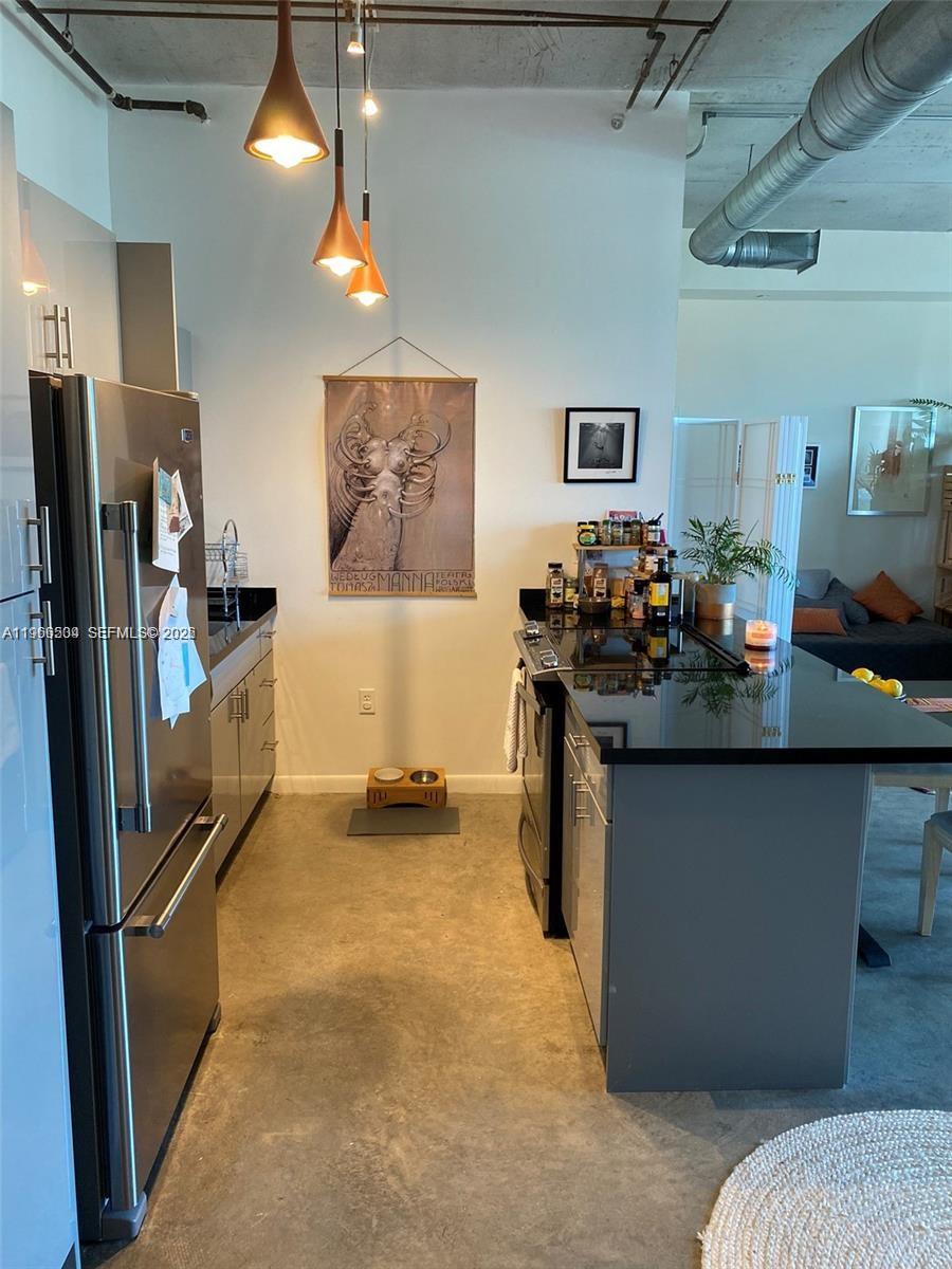 NEO CONDO - Residential