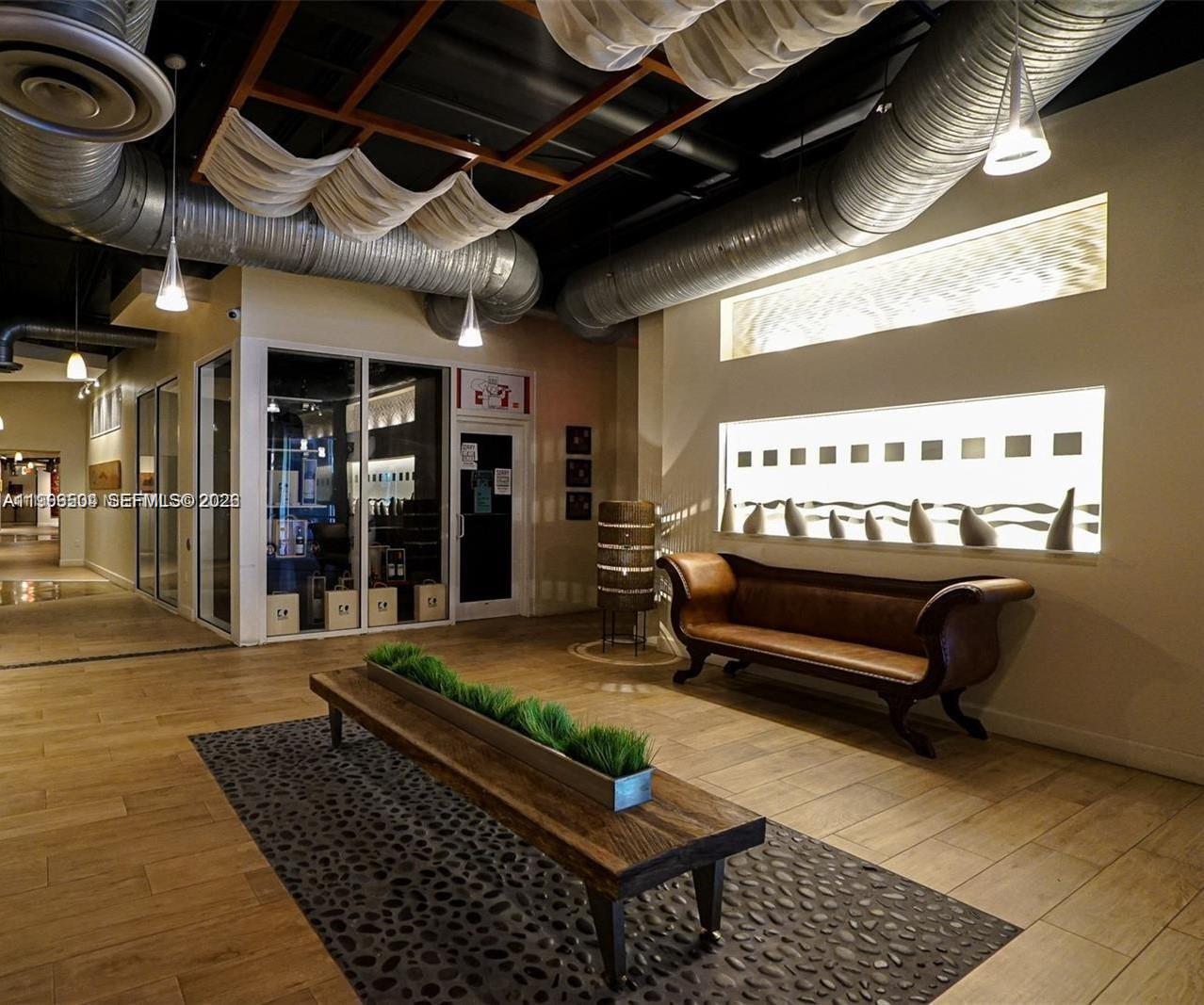 NEO CONDO - Residential