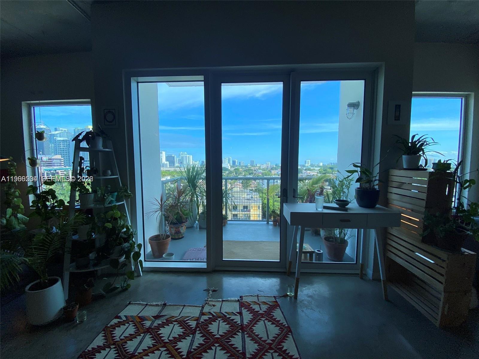 NEO CONDO - Residential