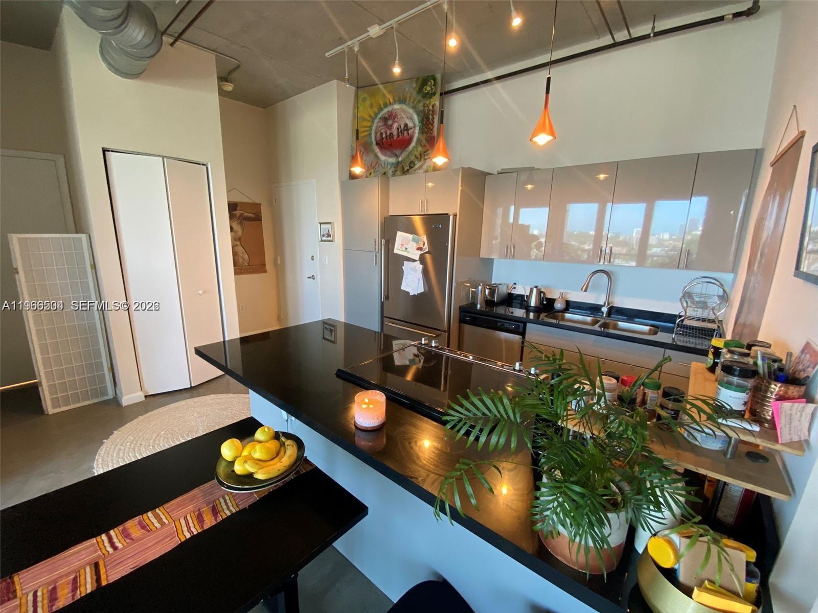 NEO CONDO - Residential