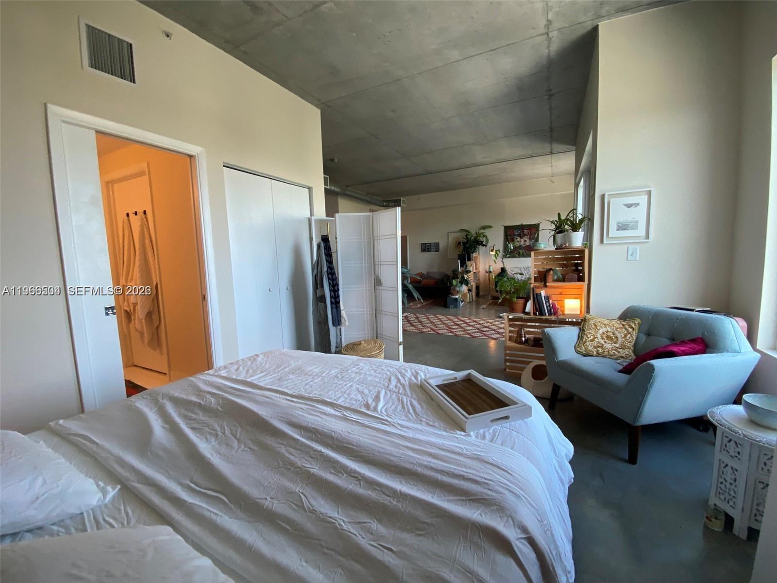 NEO CONDO - Residential