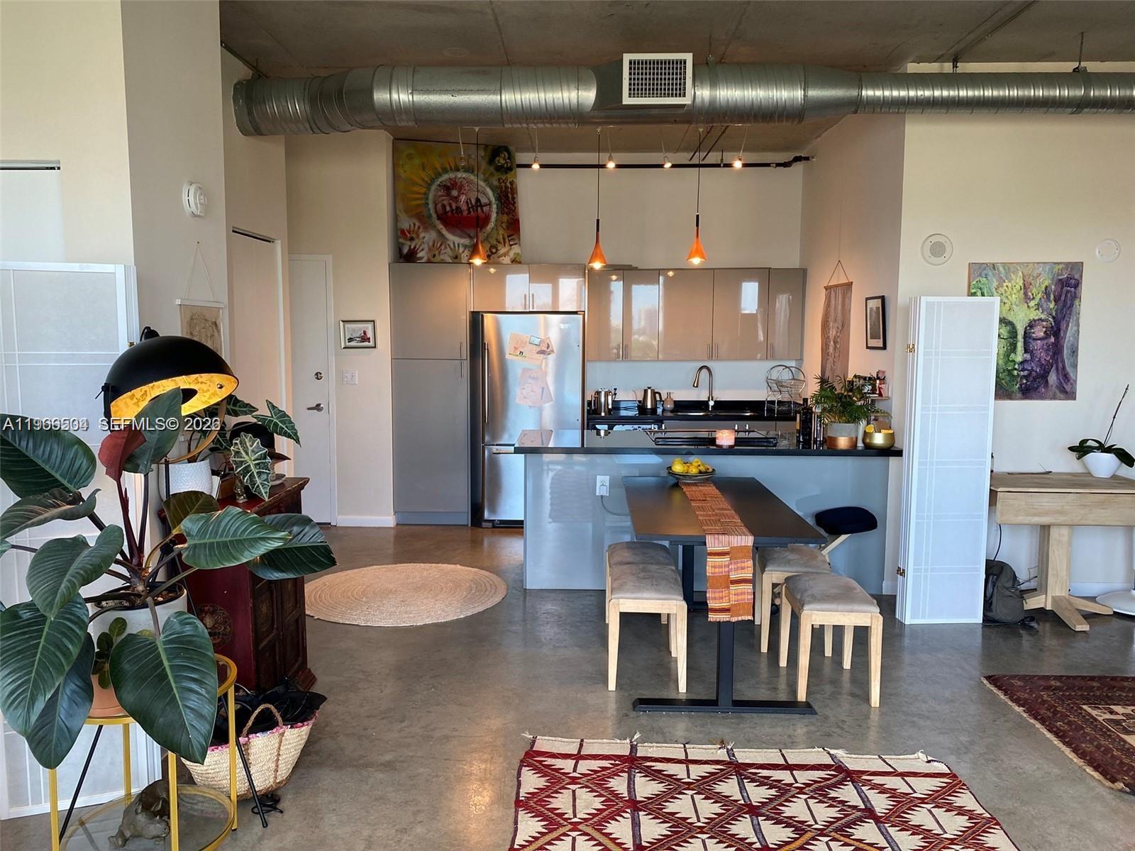 NEO CONDO - Residential