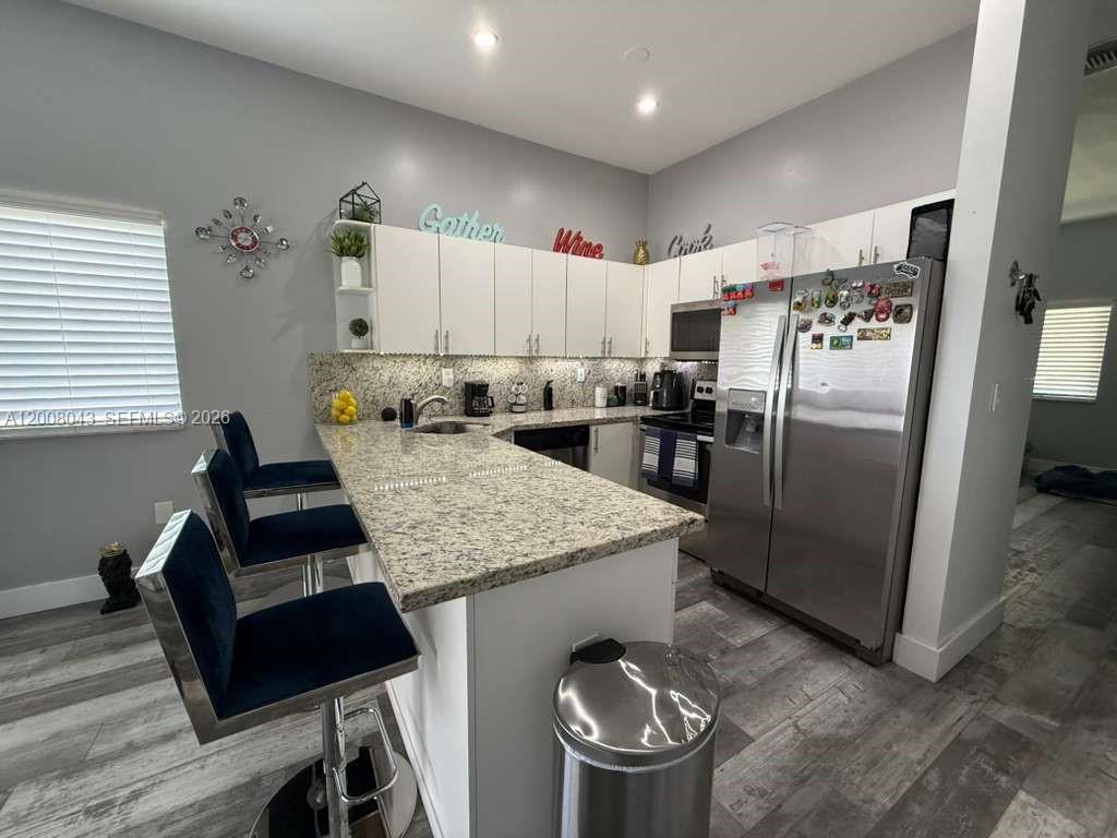 LAKES BY THE BAY SEC 9 AM - Residential