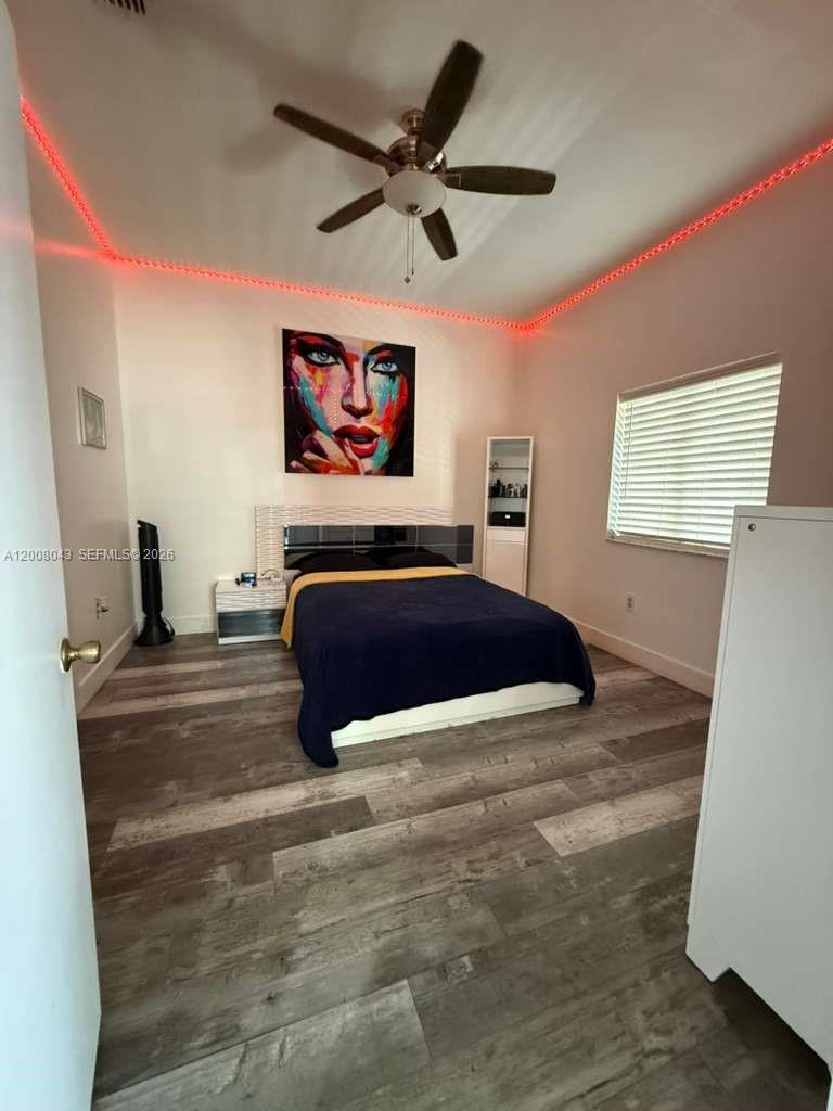 LAKES BY THE BAY SEC 9 AM - Residential