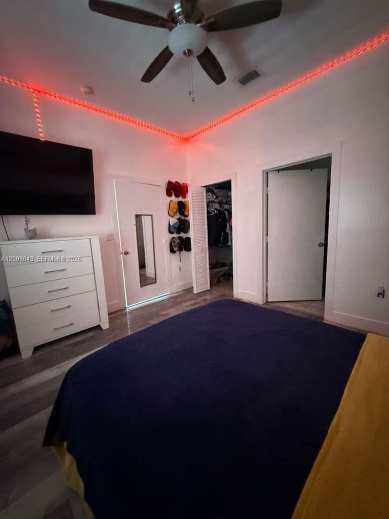 LAKES BY THE BAY SEC 9 AM - Residential