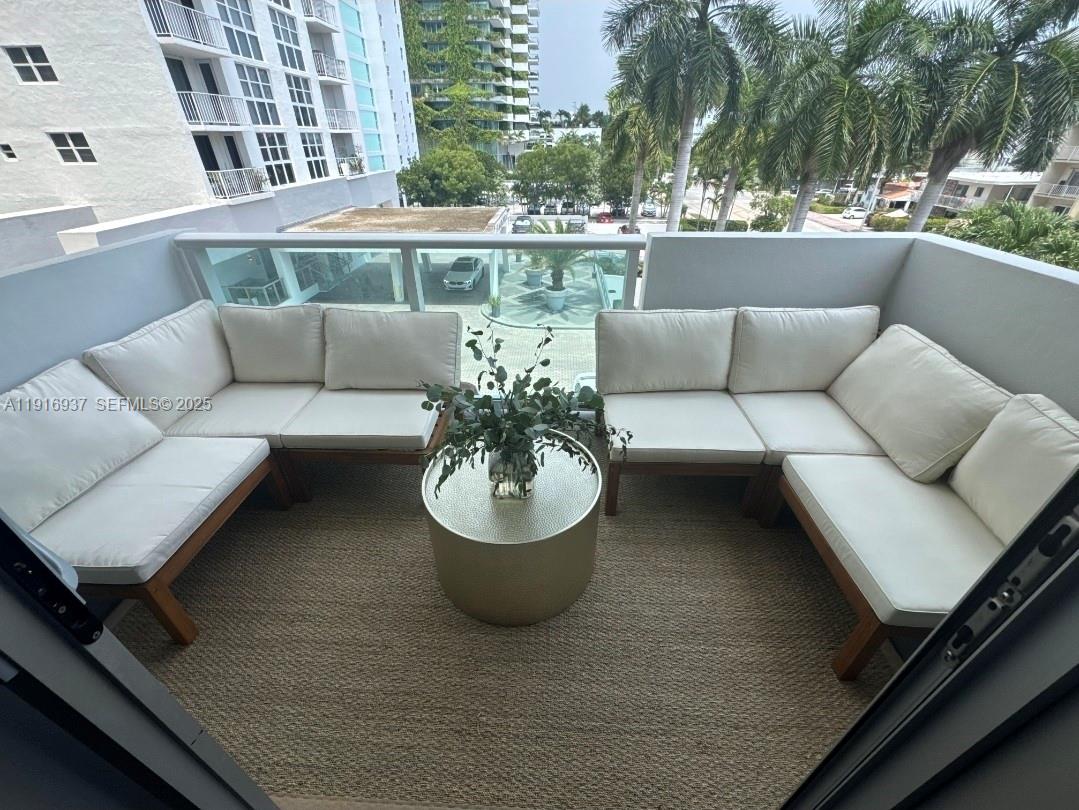 MIRADOR 1200 CONDO - Residential