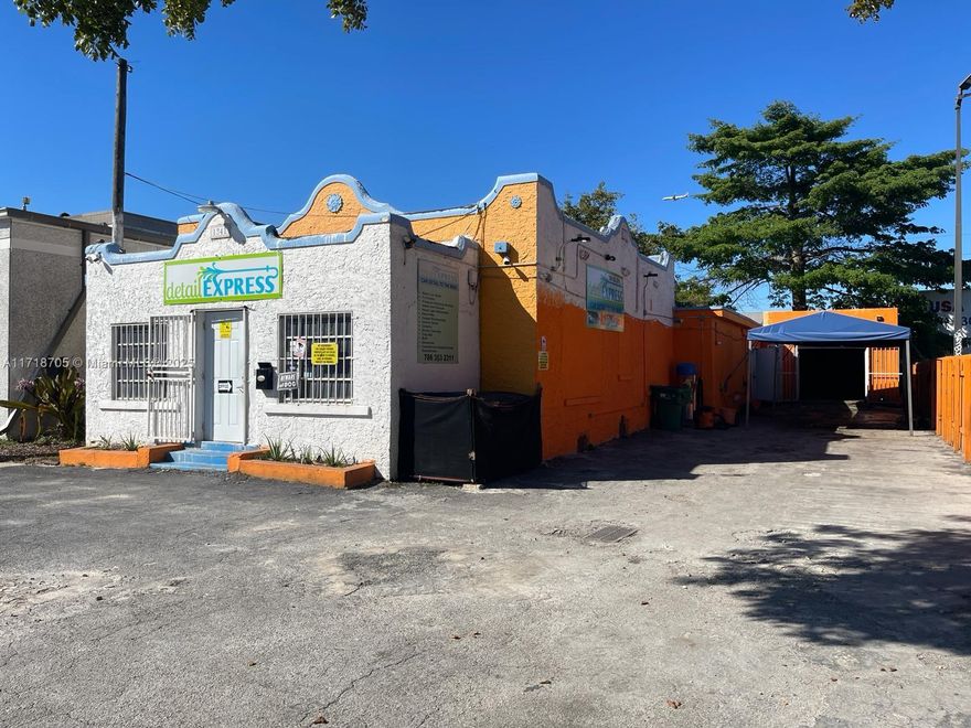 Available for Lease and Sale. Space has Flexible uses available including Retail, Office, Flex with a wide variety of uses with T6-8O Zoning.