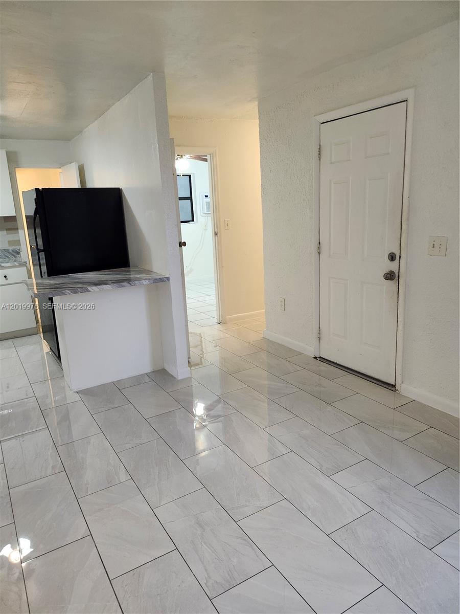 551 NE 139th St 551