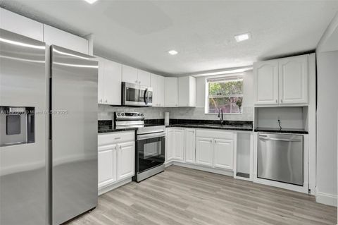 2701 NW 18th Ter Oakland Park FL 33311