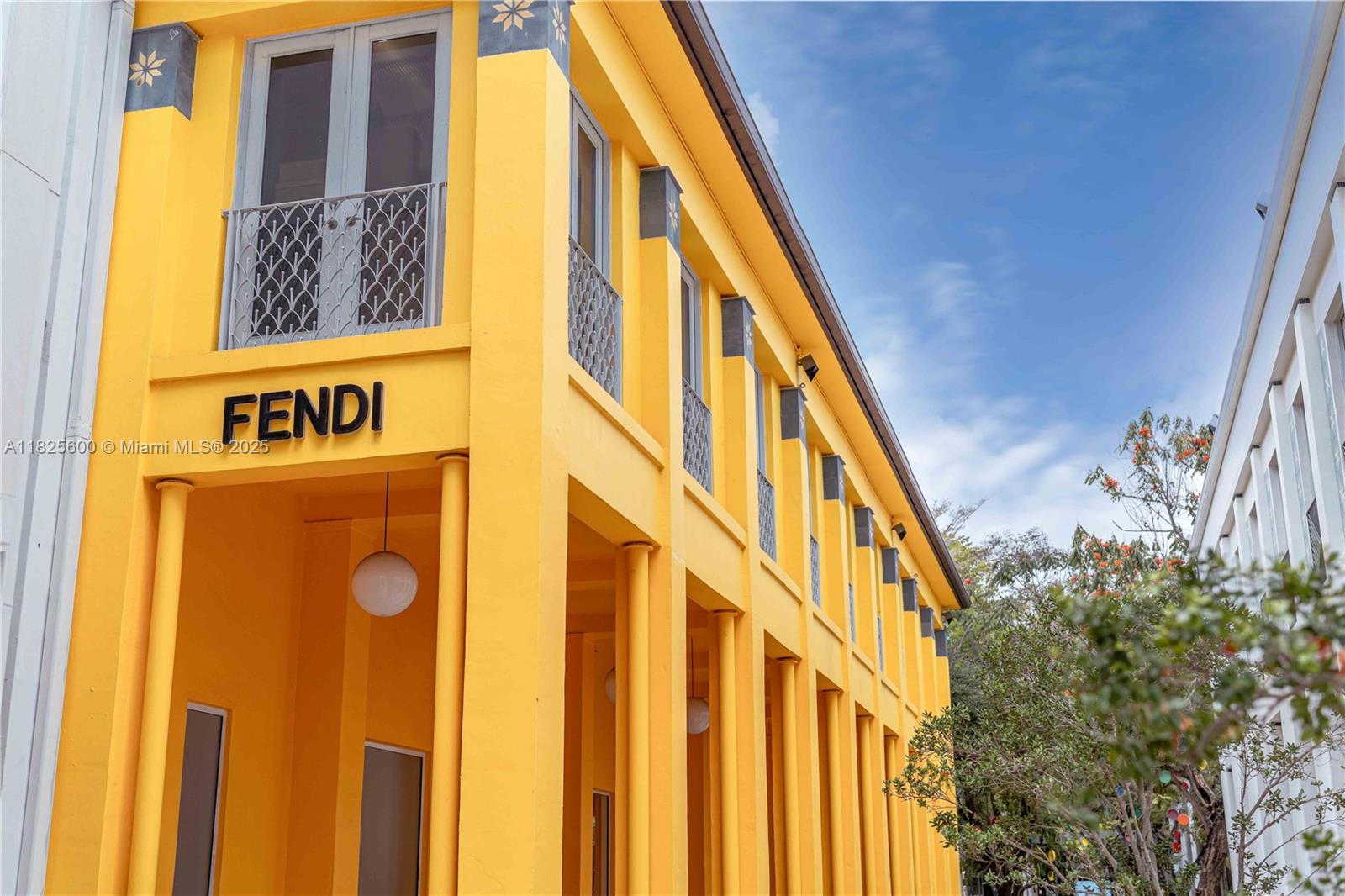 SHADOWLAWN EXTENSION - Residential