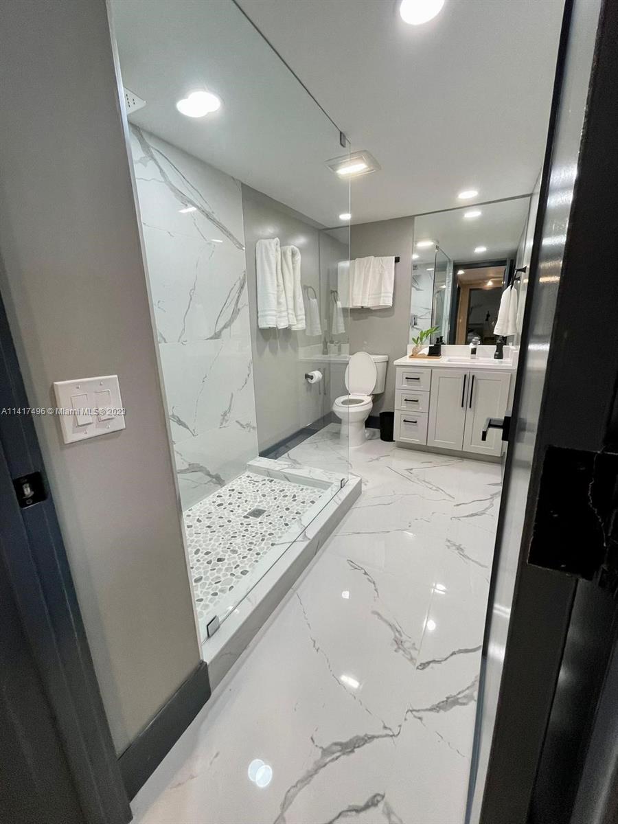 KEY COLONY NO 4 CONDO - Residential Lease