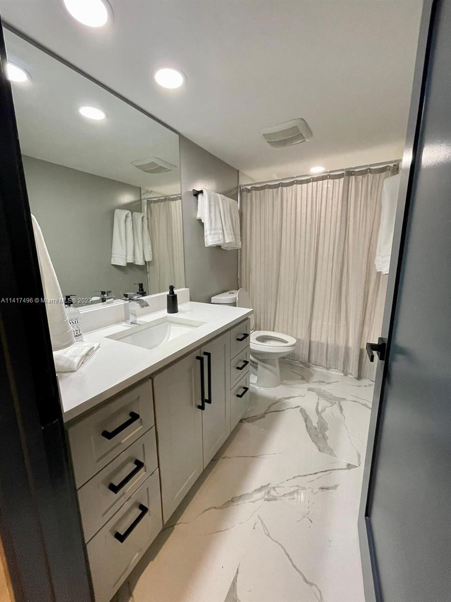 KEY COLONY NO 4 CONDO - Residential Lease