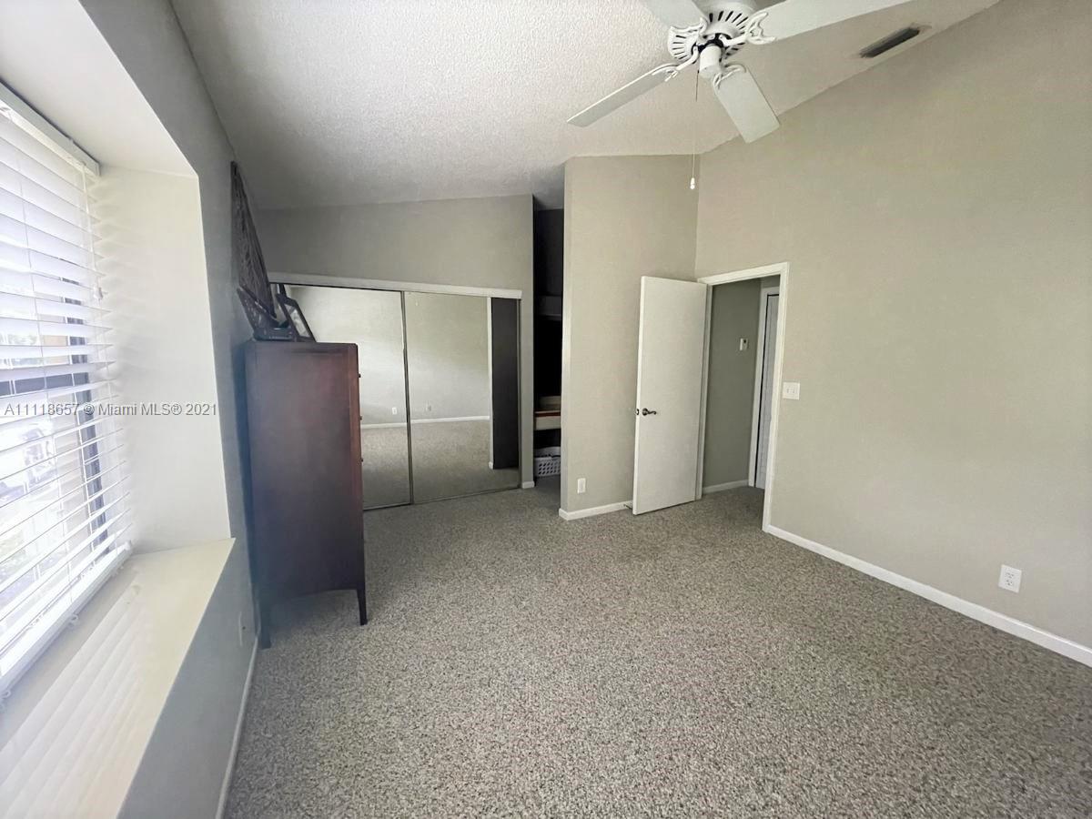 BAYWOOD VILLAGE 2-B CONDO - Residential
