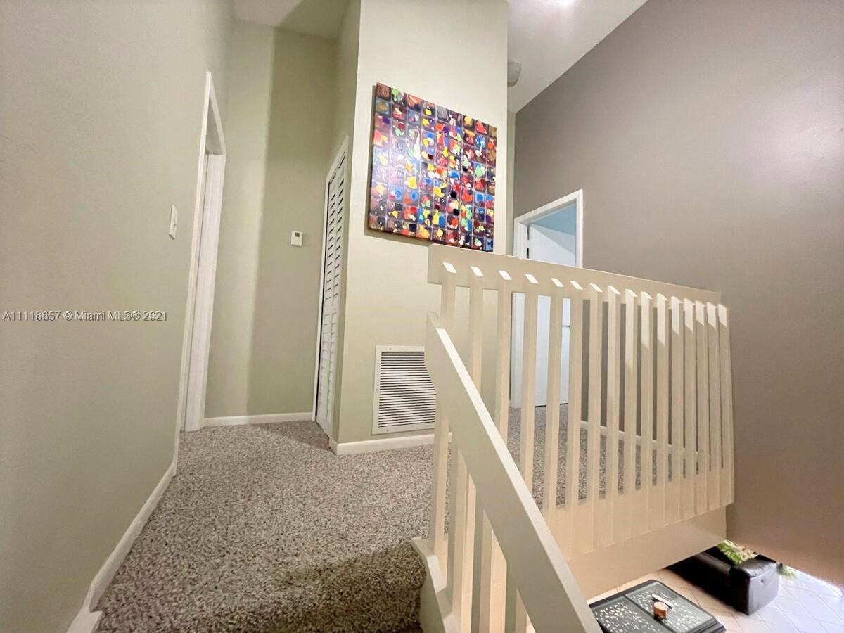 BAYWOOD VILLAGE 2-B CONDO - Residential