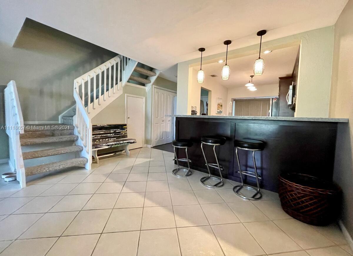 BAYWOOD VILLAGE 2-B CONDO - Residential