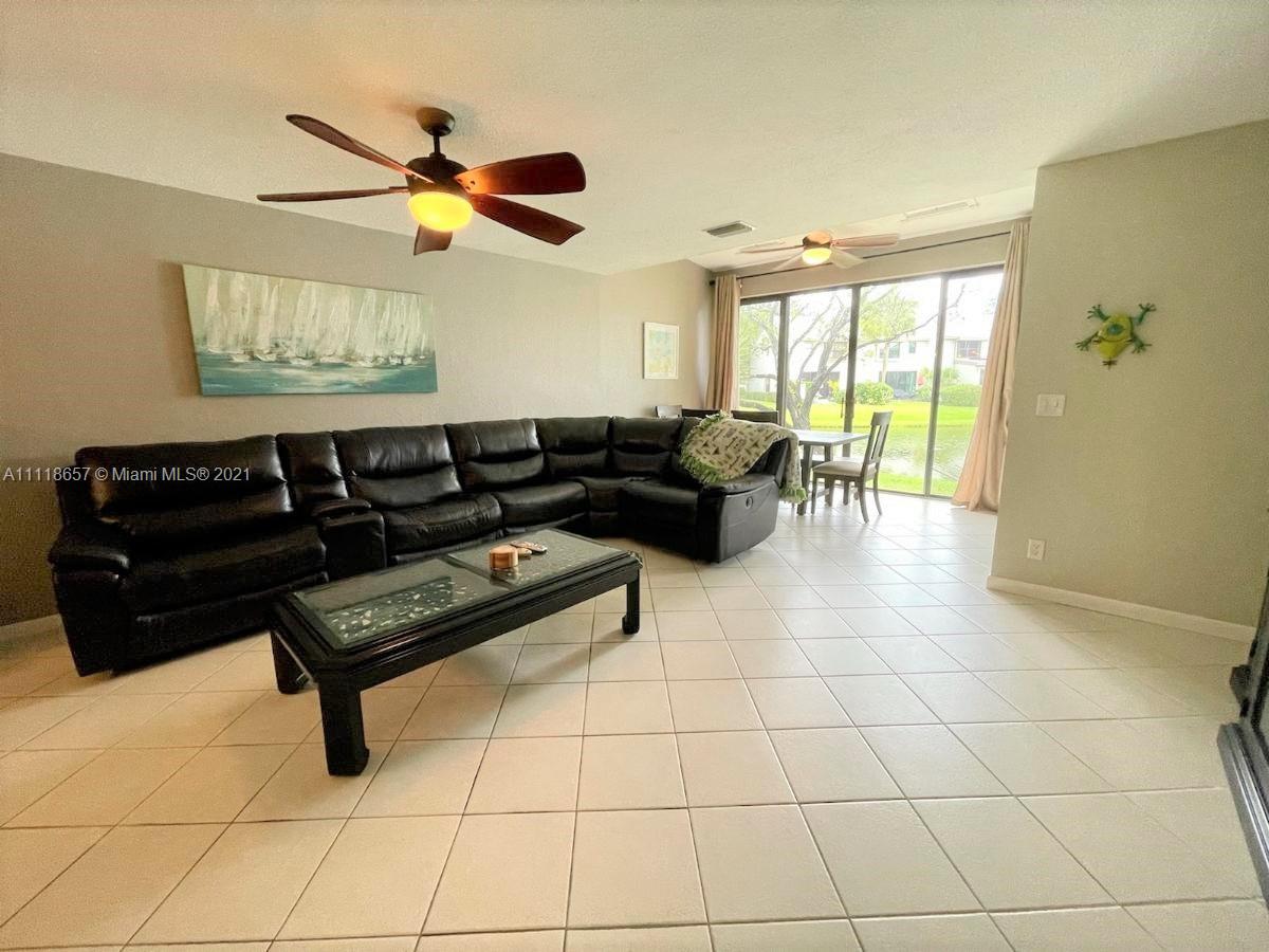 BAYWOOD VILLAGE 2-B CONDO - Residential