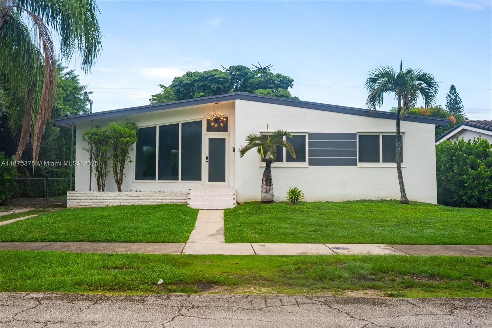 8251 SW 30th St 0