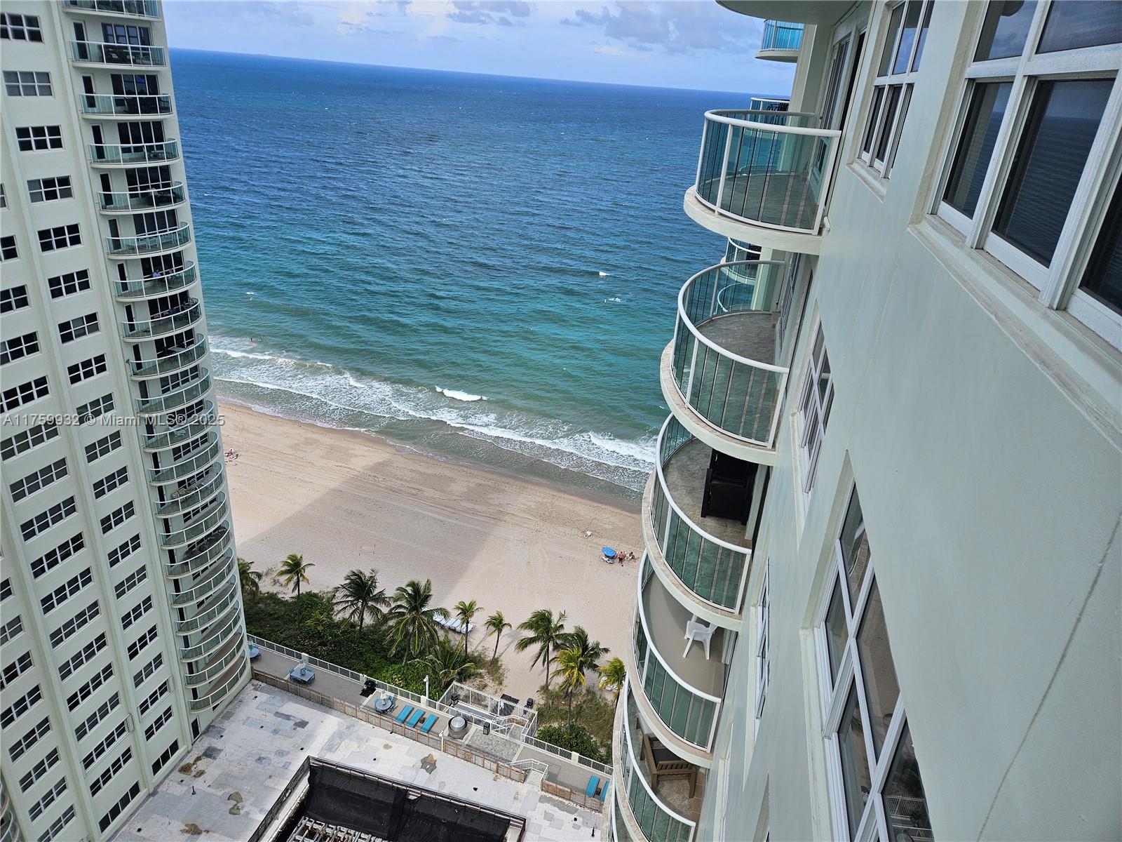 BEST DEAL ON THE GALT !!! LARGE BRIGHT UNIT , LOTS OF NATURAL LIGHT , 2 EXITS TO BALCONY FORM LIVING ROOM AND KITCHEN. EXTRA ROOM WITH CLOSET FOR AN EXTRA BEDROOM OR OFFICE. RECENTLY ADDED HIGH SPEED INTERNET INCLUDED IN MAINTENANCE. COVER PARKING. BUILDING PROVIDES BBQ AREA ,LOUNGE CHAIRS AND UMBRELLAS . CONVINIENCE FACE RECOGNITION TO ENTER THE BUILDING AND ELEVETAROS AND ALL COMMON AREAS. EXTRA STORAGE SPACE LOCATED AT LOBBY
