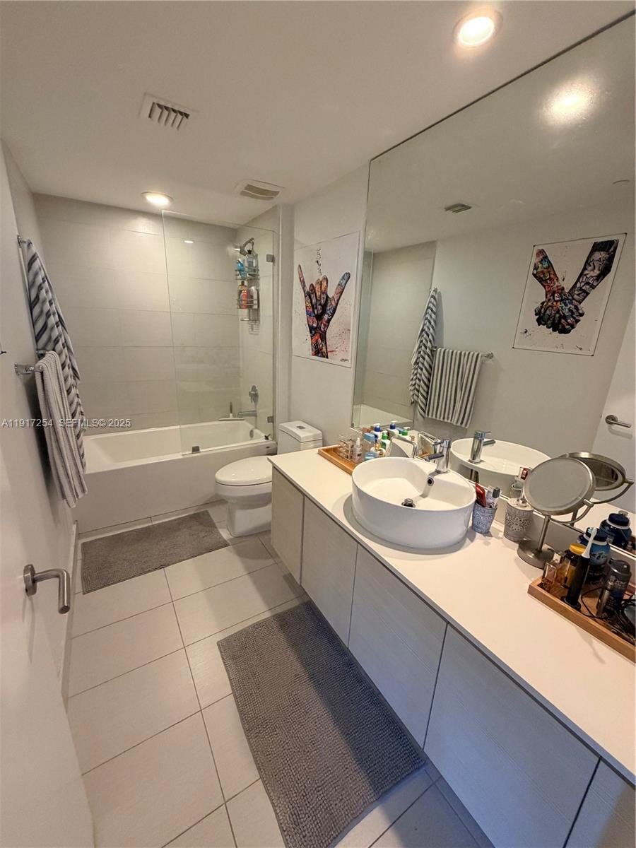 4250 BISCAYNE BOULEVARD C - Residential