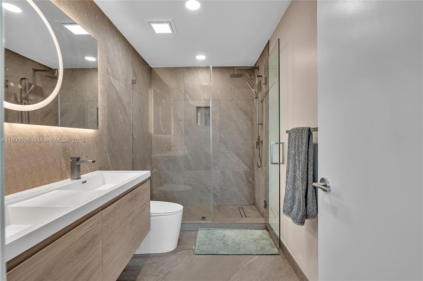 UPTOWN MARINA LOFTS CONDO - Residential