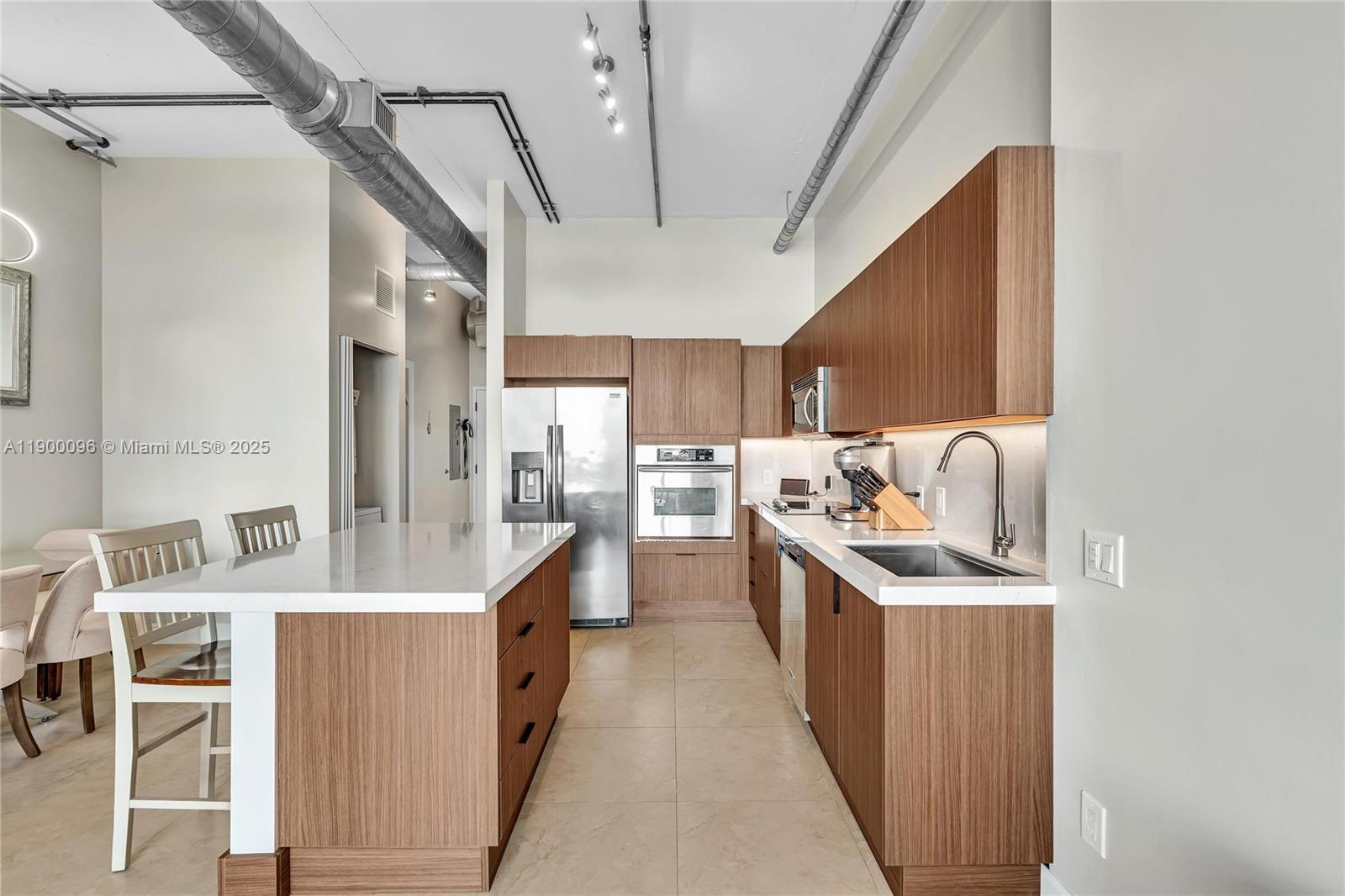UPTOWN MARINA LOFTS CONDO - Residential