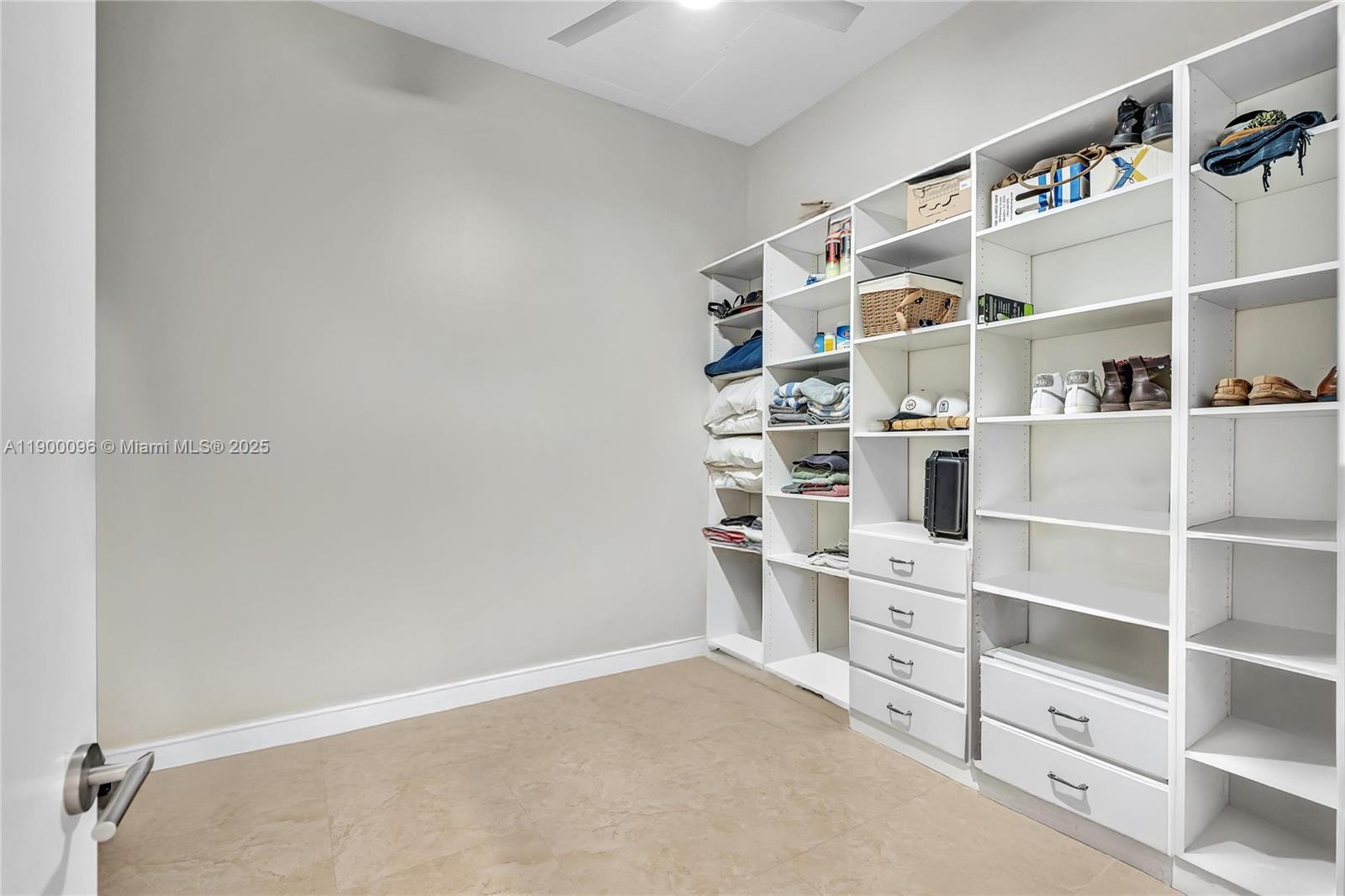 UPTOWN MARINA LOFTS CONDO - Residential