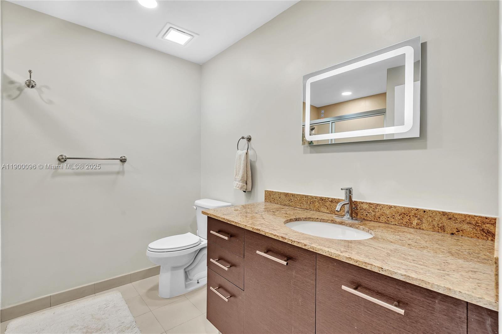 UPTOWN MARINA LOFTS CONDO - Residential