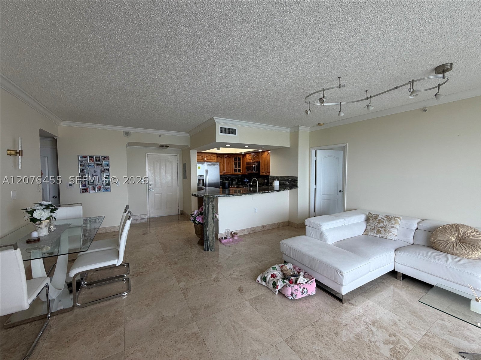 5077 NW 7th St 1202