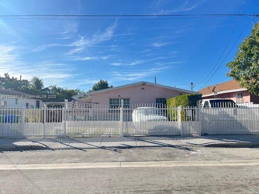 Prime Wynwood Investment Opportunity - T4-R Zoning. Duplex in Wynwood area, this 5,000 sq. ft. lot offers tremendous potential for development with T4-R zoning, allowing for a project of up to 4 stories and +/- 13 units.
Currently, the property features a well-maintained duplex with 
Unit 1 (Front): A spacious, meticulously maintained 2/1.,
Unit 2 (Side): Another excellent condition 2/1.,
Unit 3 (Detached): A fully rented efficiency.
Each unit has separate entrances, providing privacy. The property also includes ample parking space for 3 cars and is fully fenced. Solid concrete structures and a prime location on a quiet, nice Ave, this property is just minutes from Brickell, Midtown, and steps from the Design District, making it an ideal investment in a rapidly appreciating area.