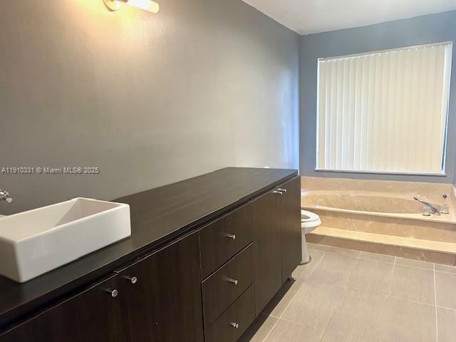 JACARANDA LAKES SECTION T - Residential Lease