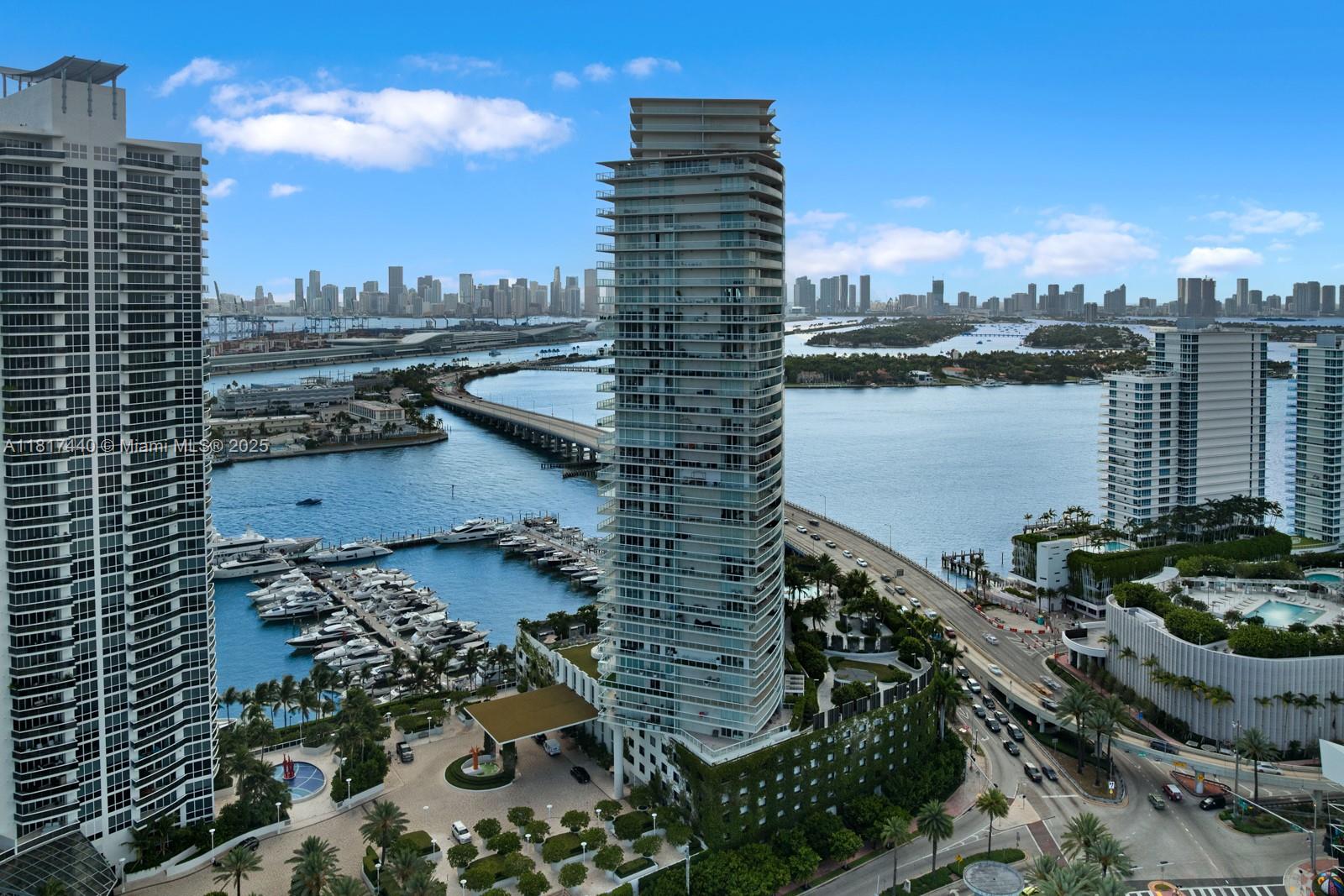 ICON CONDO - Residential