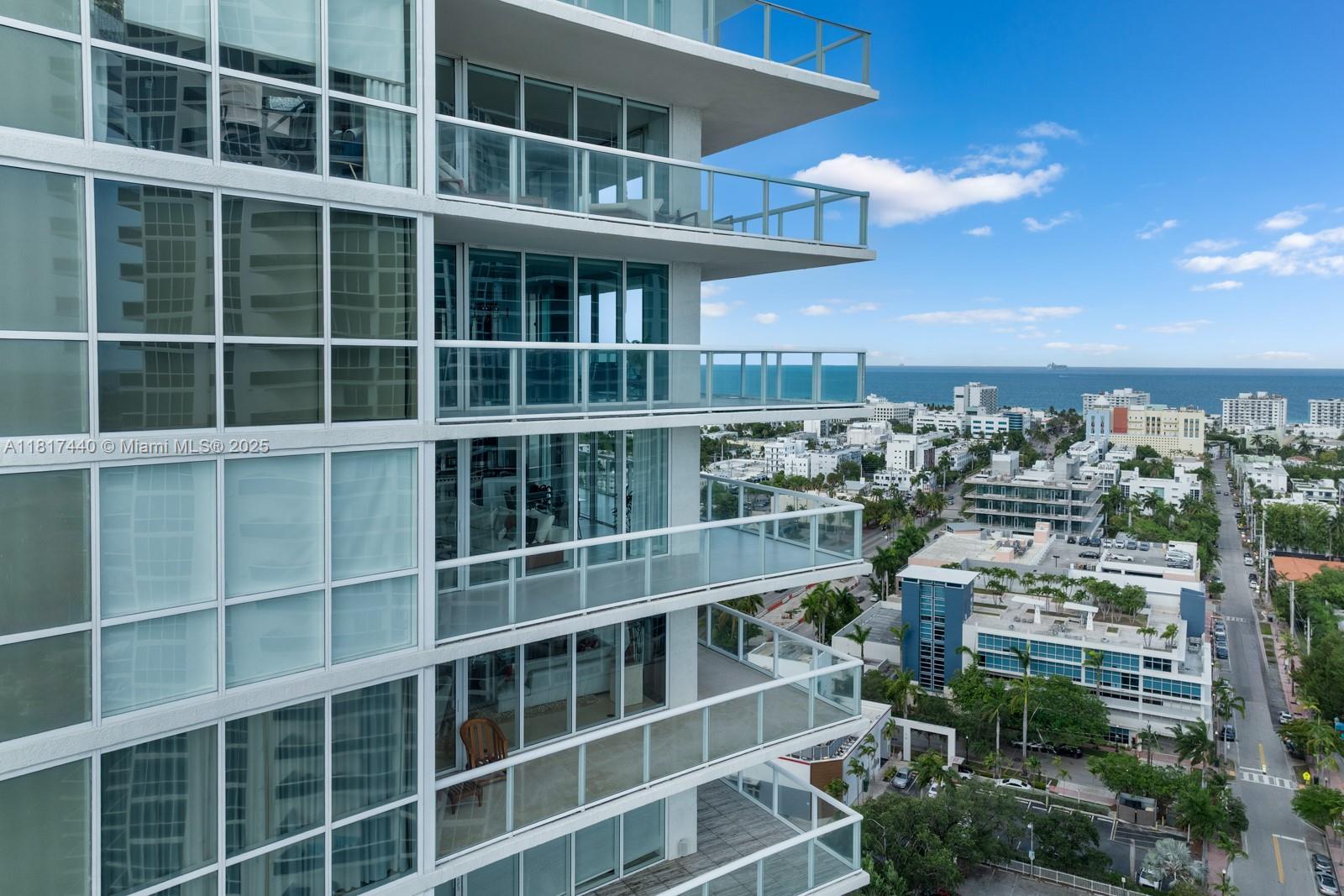 ICON CONDO - Residential