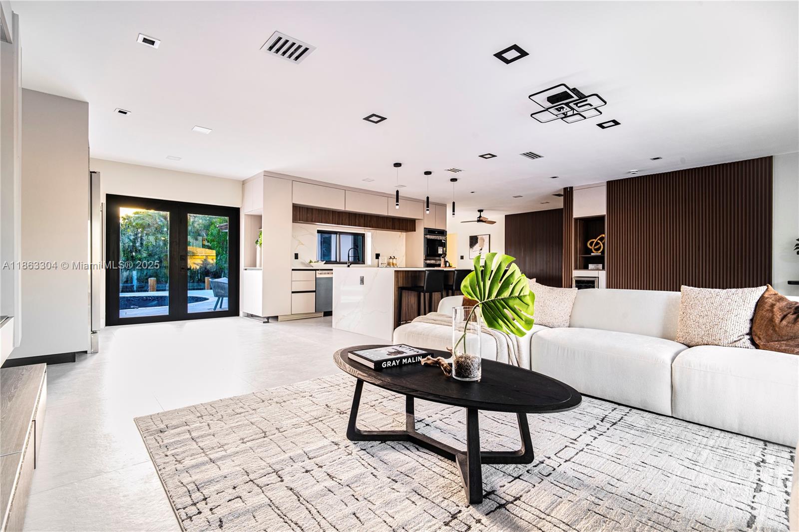 LANDINGS FIRST SEC - Residential