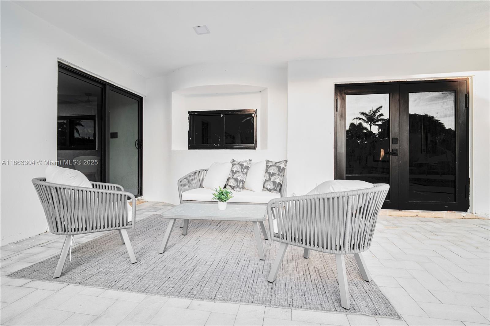 LANDINGS FIRST SEC - Residential