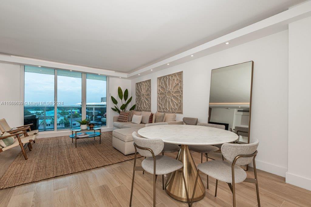 2301 Collins Ave 837