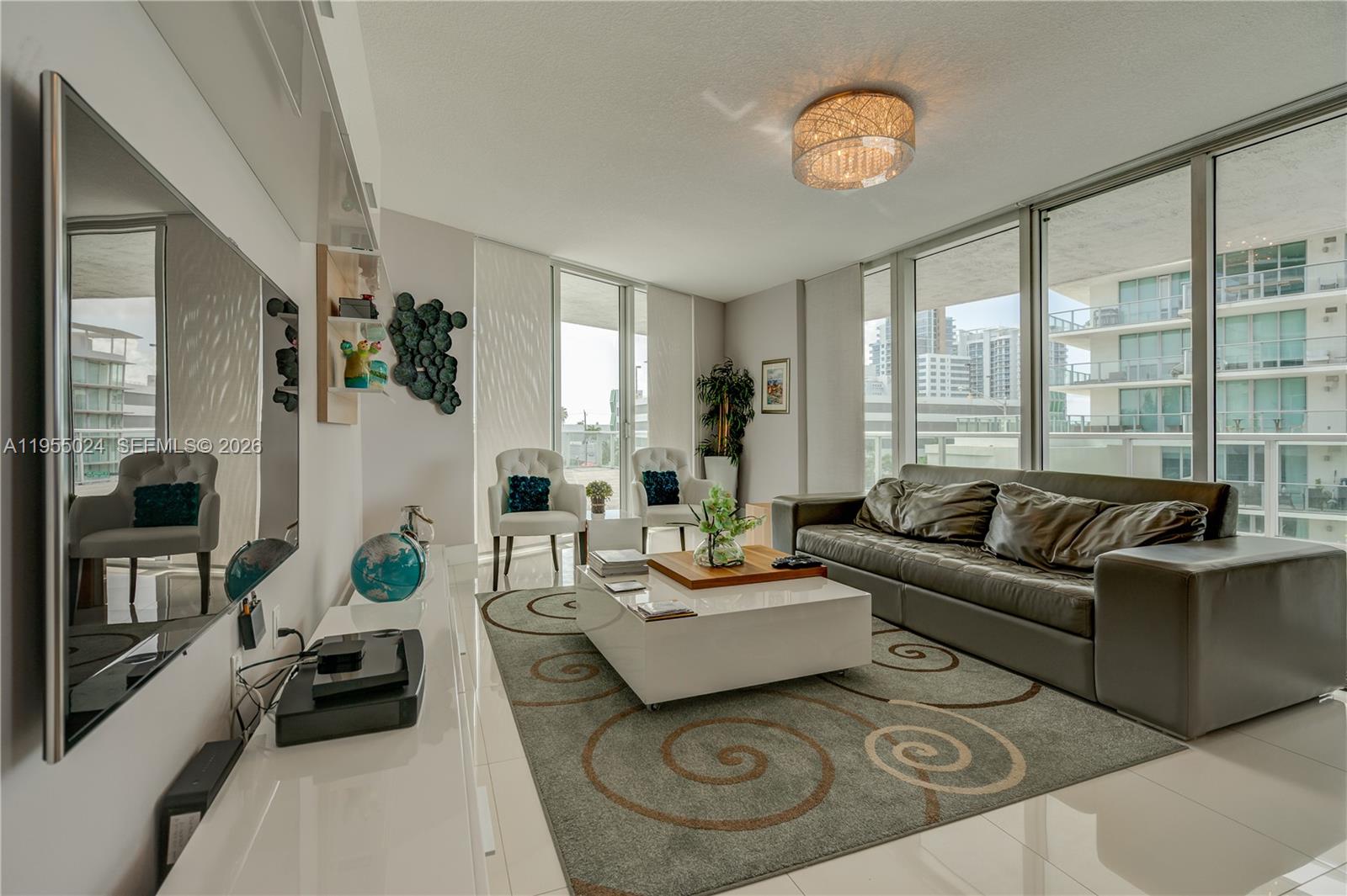 6700 Indian Creek Dr 402