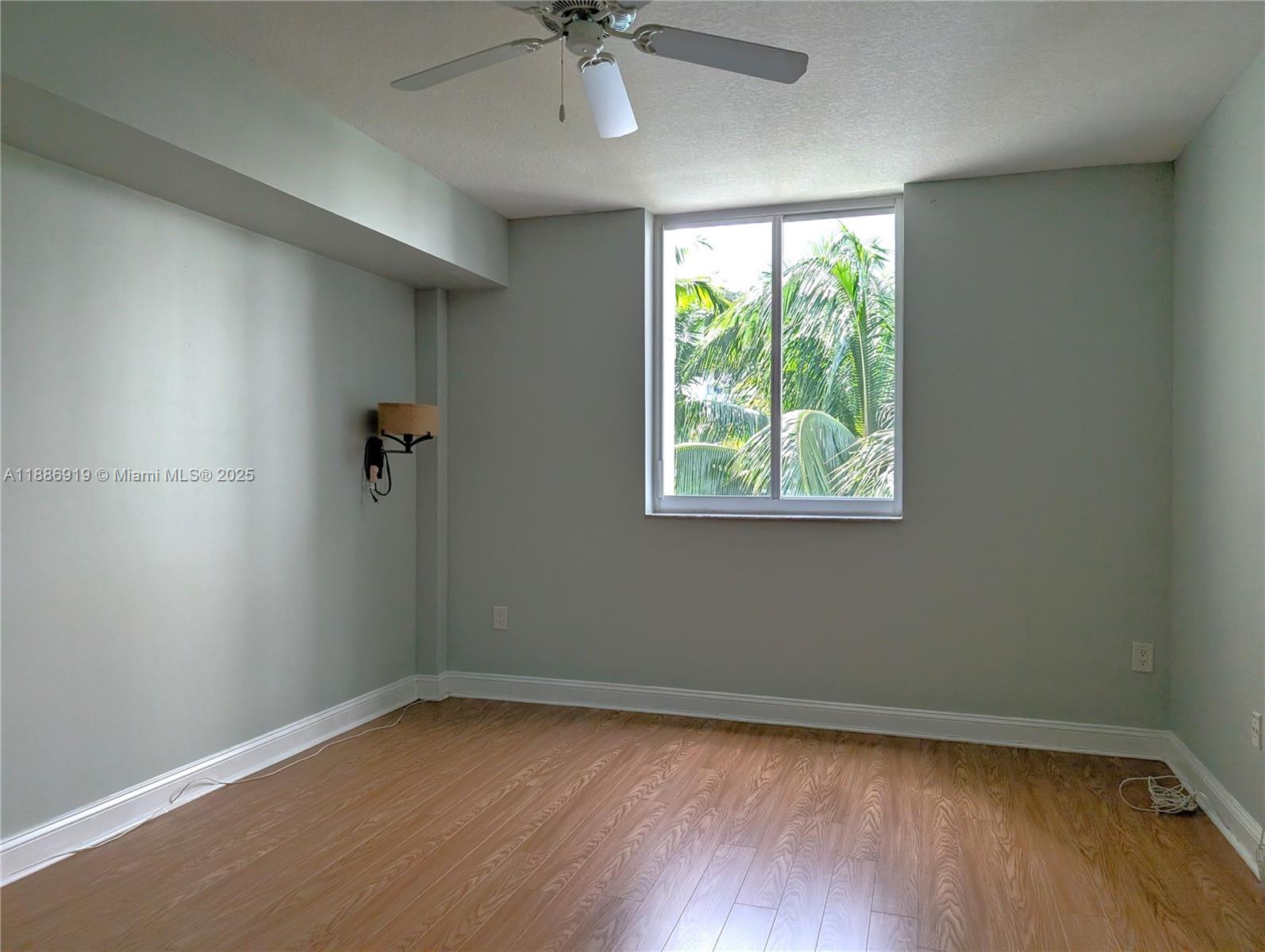 VERANDA CONDO - Residential