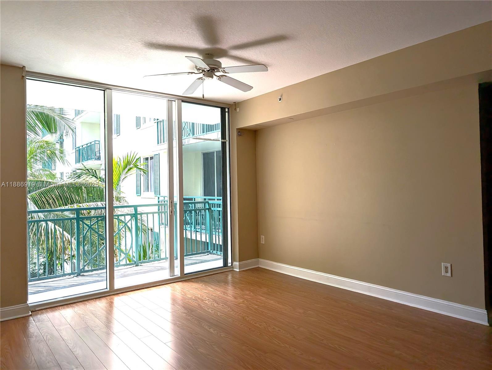 VERANDA CONDO - Residential