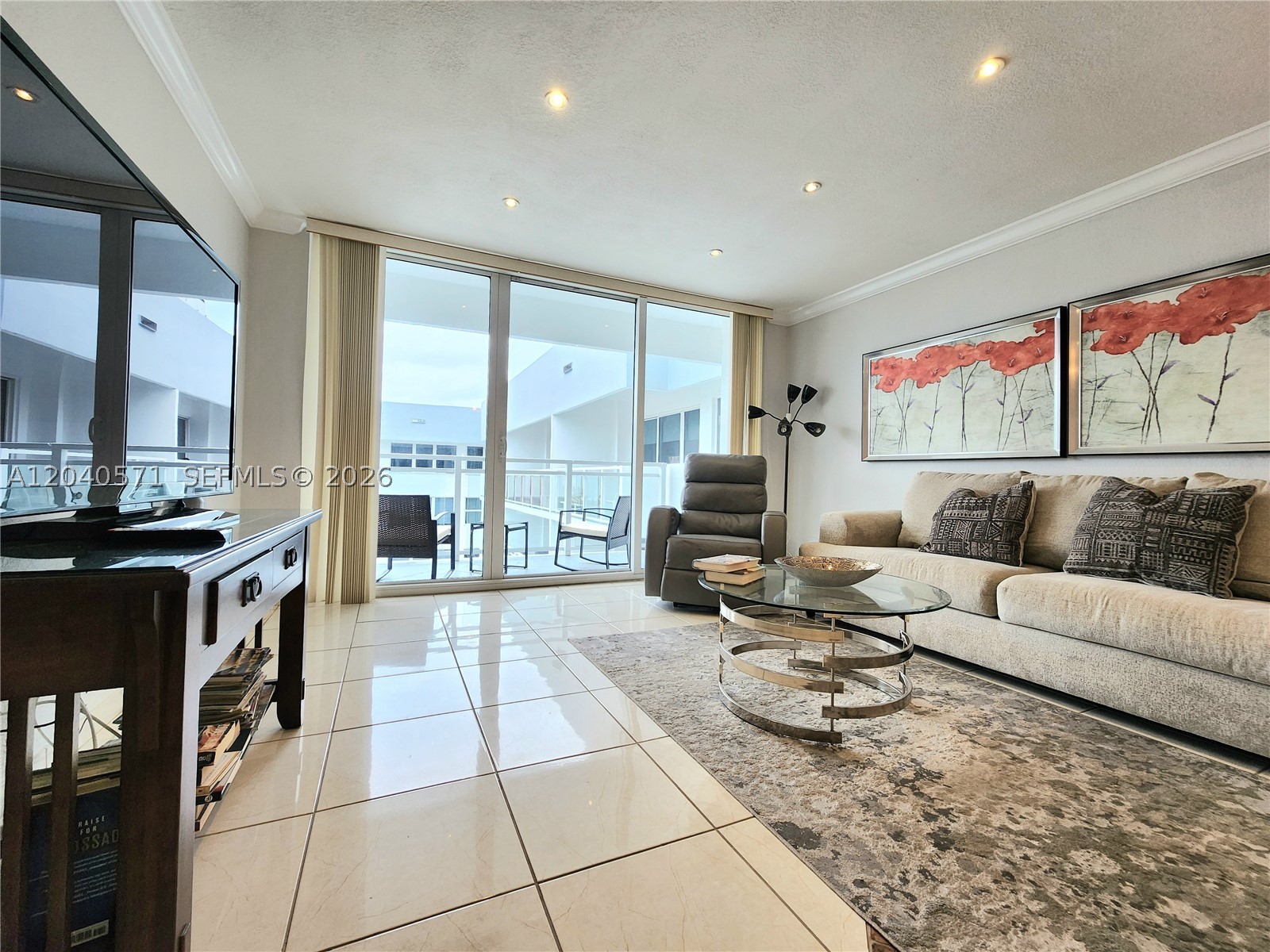 2030 S Ocean Dr 2204