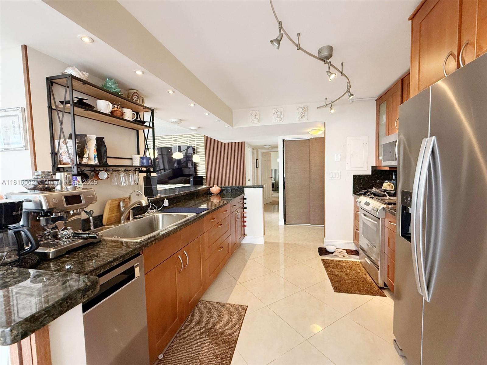 OCEANVIEW PARK CONDO - Residential