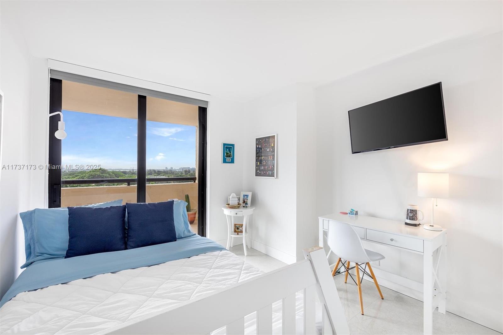 CLUB ATLANTIS CONDO - Residential